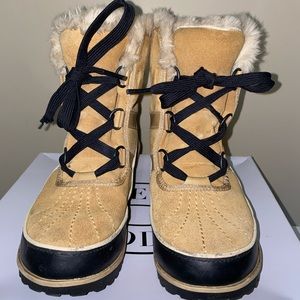Sorry Tivoli II boots size US 6